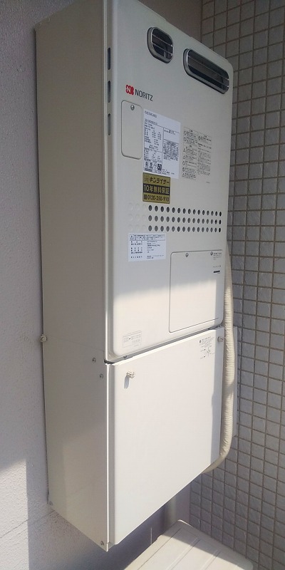 兵庫県神戸市中央区 F様 都市ガス ノーリツ給湯器 GQH-2443AWX3H-DX BL 24号高温水供給式暖房給湯器 交換工事 交換後