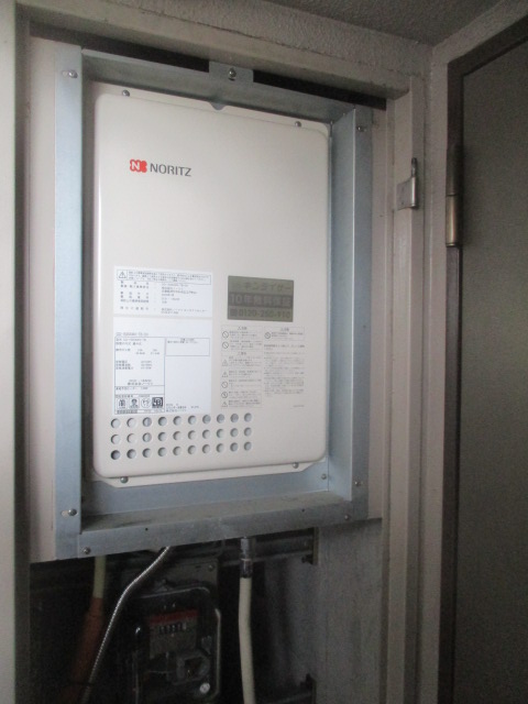 兵庫県伊丹市 S様 都市ガス ノーリツ給湯器 GQ-1626AWX-TB-DX BL 16号高温水供給式給湯器 交換工事 交換後