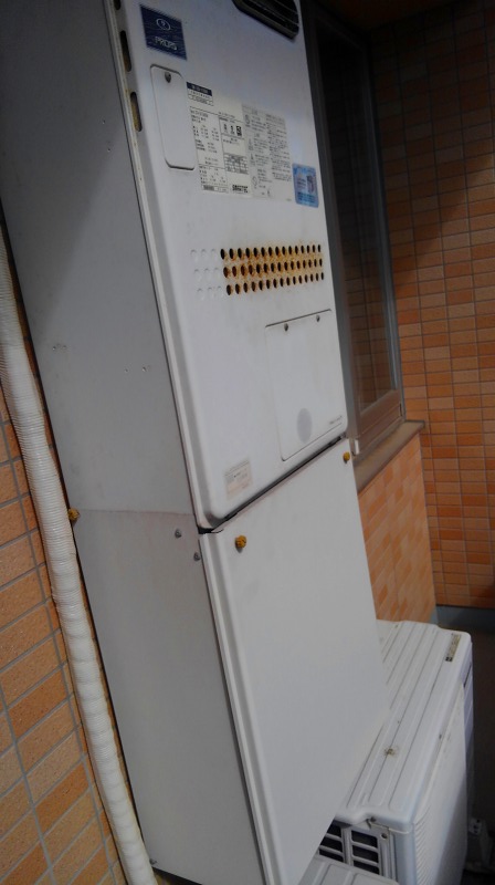 大阪府豊中市 Ｋ様 都市ガス ノーリツエコジョーズ GTH-C2460AW3H BL 24号スタンダード（フルオート）給湯暖房給湯器 交換工事 交換前