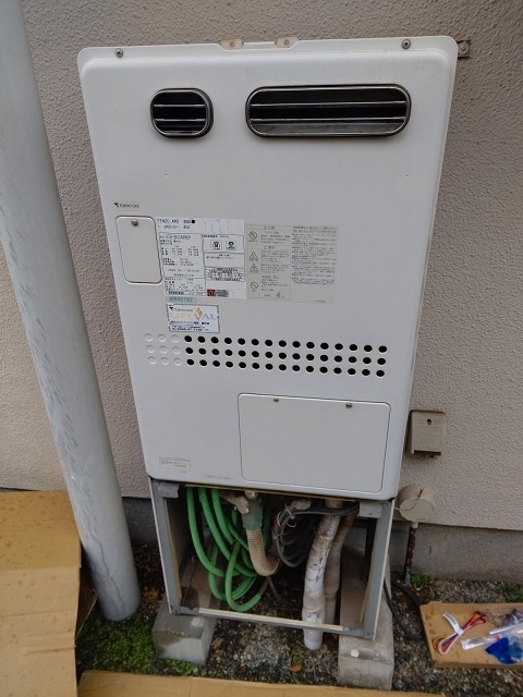 神奈川県藤沢市 Y様 都市ガス ノーリツエコジョーズ GTH-C2461AW6H BL 24号スタンダード（フルオート）給湯暖房給湯器 交換工事 交換前