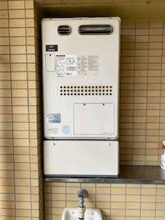 兵庫県神戸市東灘区 Ｋ様 都市ガス GTH-2444AWX3H-1 BL 24号フルオート給湯暖房給湯器 交換工事 交換前