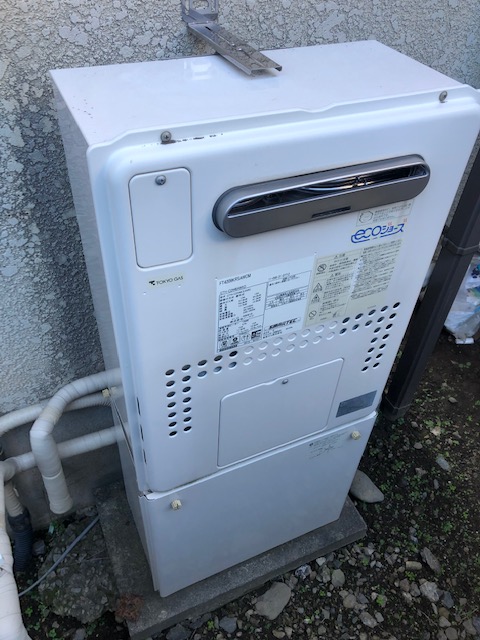 埼玉県さいたま市浦和区 Ｋ様 都市ガス ノーリツエコジョーズ GTH-C2460AW BL 24号スタンダード（フルオート）給湯暖房給湯器 交換工事 交換前