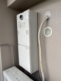 兵庫県神戸市垂水区 Ｉ様 都市ガス ノーリツエコジョーズ GTH-C2460AW3H BL 24号スタンダード（フルオート）給湯暖房給湯器 交換工事 交換後