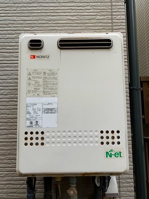 東京都江戸川区 Ｗ様 都市ガス ノーリツ給湯器 GT-2460SAWX-1 BL 24号オート追焚付給湯器 交換工事 交換前