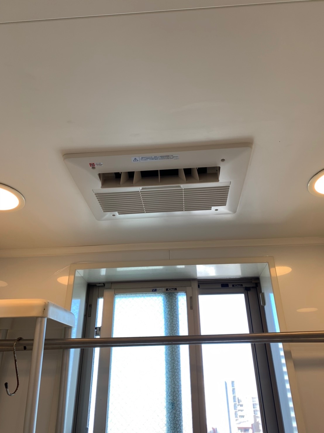 東京都足立区 Ｔ様 ノーリツ 天井形浴室暖房乾燥機 BDV-3306AUKNSC-J3-BL 交換工事 交換後