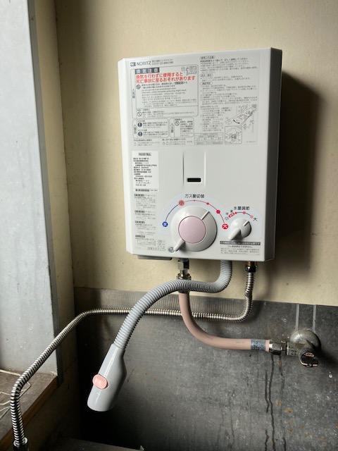 千葉県千葉市緑区 Ｓ様 都市ガス ノーリツ給湯器 GQ-531MW 5号小型湯沸器（元止式）  交換工事 交換後