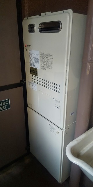 兵庫県神戸市中央区 T様 都市ガス ノーリツ給湯器 GQH-2443AWX3H-DX BL 24号高温水供給式暖房給湯器 交換工事 交換後