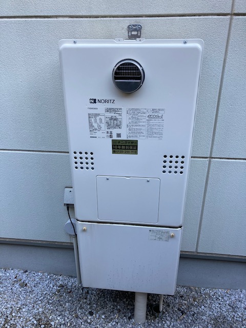 東京都立川市 Ｉ様 都市ガス ノーリツエコジョーズ GTH-C2460SAW3H BL 24号シンプル（オート）給湯暖房給湯器 交換工事 交換後