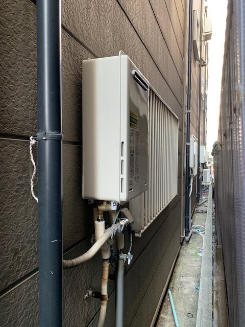 大阪府堺市堺区 Ｋ様 都市ガス リンナイ給湯器 RUJ-A2010W 20号高温水供給式給湯器 交換工事 交換後