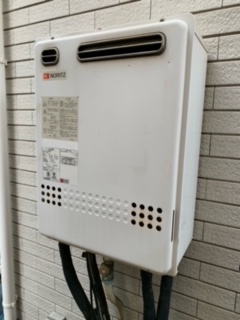 千葉県千葉市稲毛区 Ｓ様 都市ガス ノーリツ給湯器 GT-2460SAWX-1 BL 24号オート追焚付給湯器 交換工事 交換前