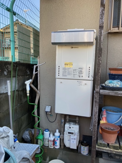 京都府宇治市 Ｉ様 都市ガス ノーリツ給湯器 GT-2460SAWX-1 BL 24号オート追焚付給湯器 交換工事 交換後