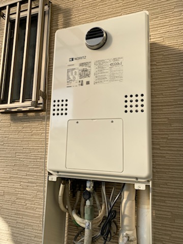 兵庫県伊丹市 Ｋ様 都市ガス ノーリツエコジョーズ GTH-C2460SAW3H BL 24号シンプル（オート）給湯暖房給湯器 交換工事 交換後