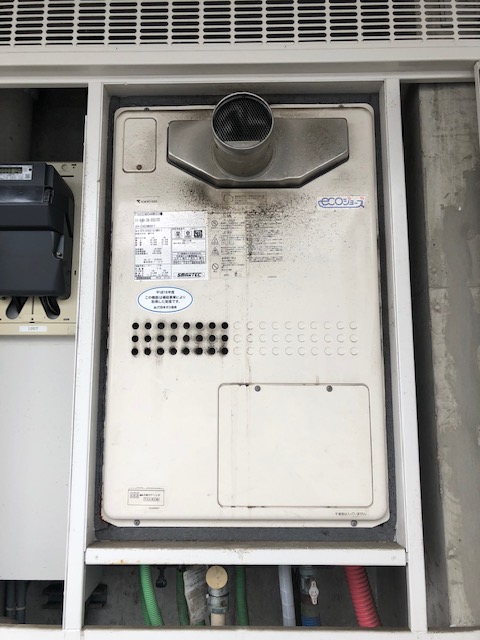 東京都江東区 Ｋ様 都市ガス ノーリツエコジョーズ GTH-C2460AW3H-T BL 24号スタンダード（フルオート）給湯暖房給湯器 交換工事 交換前