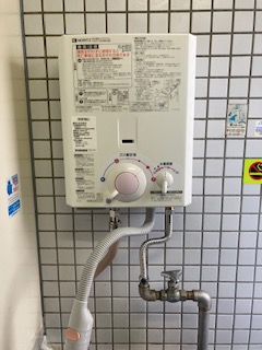 福岡県福岡市南区 Ｂ様 都市ガス ノーリツ給湯器 GQ-531MW 5号小型湯沸器（元止式）  交換工事 交換後