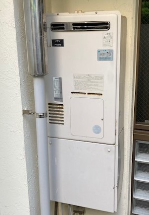 兵庫県神戸市垂水区 Ｋ様 都市ガス ノーリツエコジョーズ GTH-C2460AW3H BL 24号スタンダード（フルオート）給湯暖房給湯器 交換工事 交換前