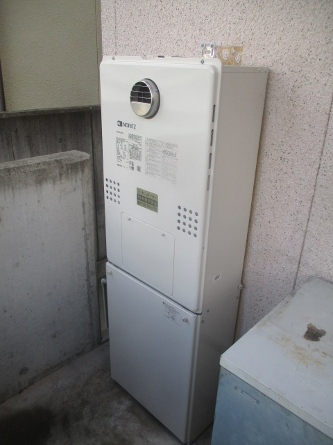 大阪府吹田市 Ｋ様 都市ガス ノーリツエコジョーズ GTH-C2460AW3H BL 24号スタンダード（フルオート）給湯暖房給湯器 交換工事 交換後
