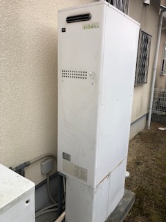 兵庫県神戸市北区 Ｙ様 都市ガス ノーリツエコジョーズ GTH-C2460AW3H BL 24号スタンダード（フルオート）給湯暖房給湯器 交換工事 交換前