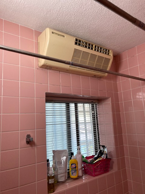 兵庫県尼崎市 Ｍ様 リンナイ RBH-W414K 壁掛形浴室暖房乾燥機 交換工事 交換前