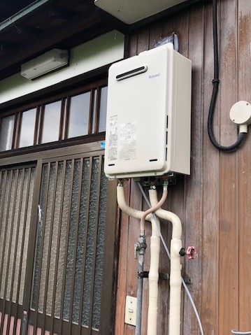 奈良県天理市 Ｎ様 ＬＰガス リンナイ給湯器 RUX-A1616W-E 16号オートストップ給湯専用給湯器 交換工事 交換後