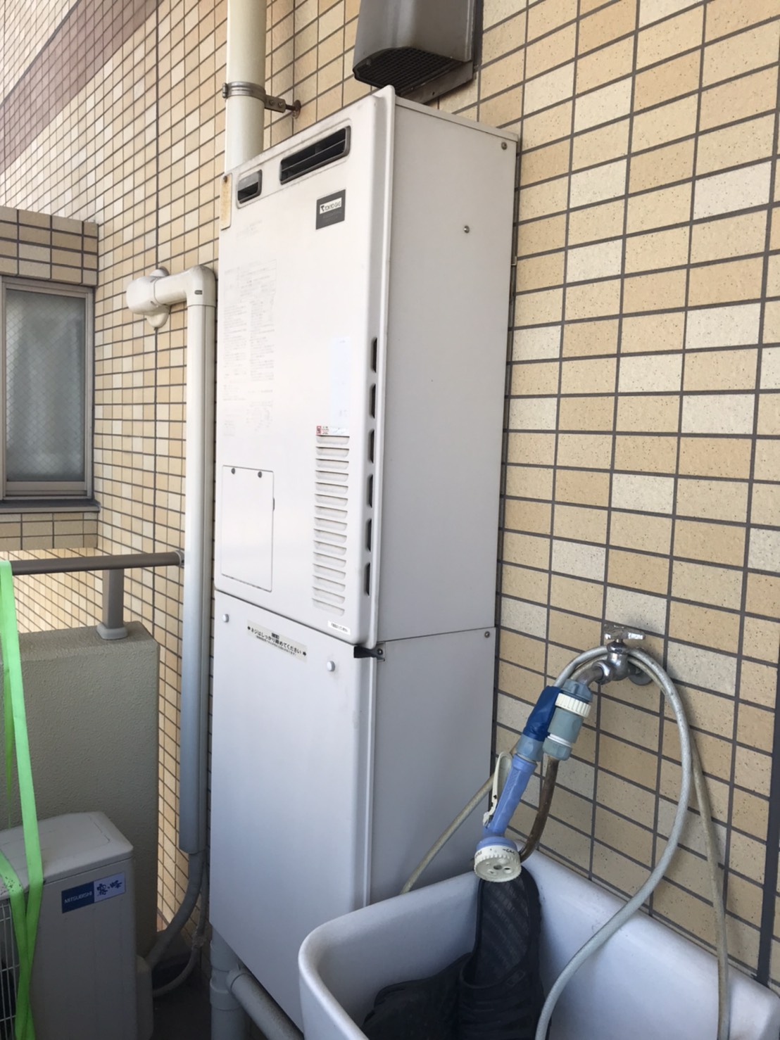 東京都江東区 Ｋ様 都市ガス ノーリツエコジョーズ GTH-C2460SAW3H BL 24号シンプル（オート）給湯暖房給湯器 交換工事 交換前