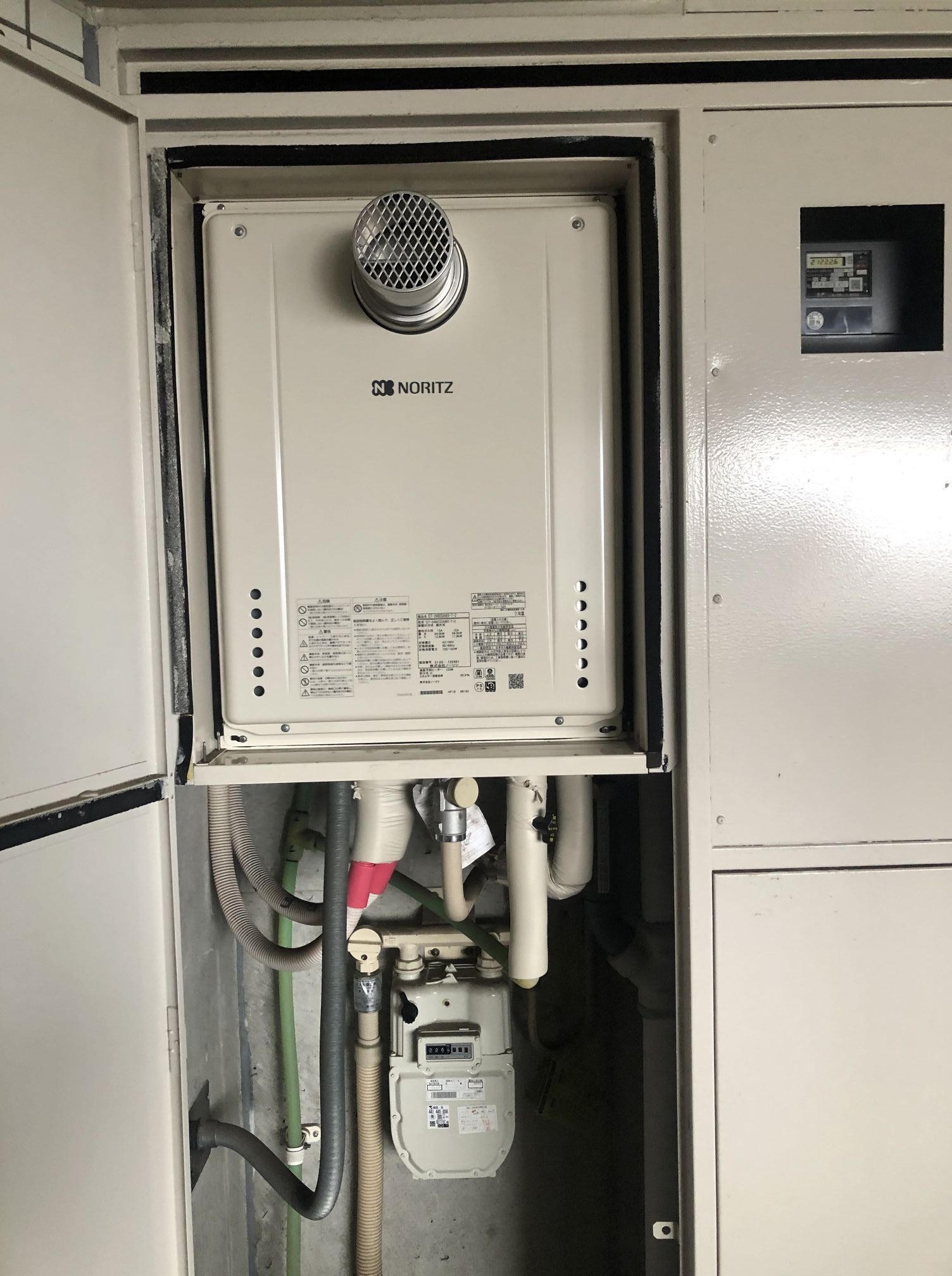 埼玉県所沢市 Ｓ様 都市ガス ノーリツ給湯器 GT-2460SAWX-T-2 BL 24号オート追焚付給湯器 交換工事 交換後