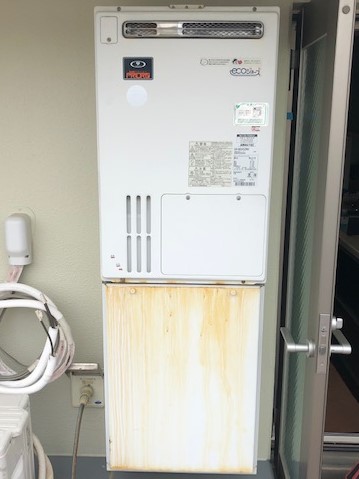 兵庫県神戸市東灘区 Ｔ様 都市ガス ノーリツエコジョーズ GTH-CP2460AW3H BL 24号スタンダード（フルオート）給湯暖房給湯器 交換工事 交換前