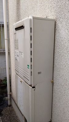 東京都新宿区 Ｏ様 都市ガス ノーリツ給湯器 GT-2460SAWX-1 BL 24号オート追焚付給湯器 交換工事 交換前