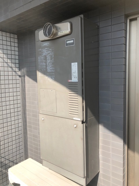 東京都新宿区 Ｏ様 都市ガス ノーリツエコジョーズ GTH-C2460AW3H BL 24号スタンダード（フルオート）給湯暖房給湯器 交換工事 交換前