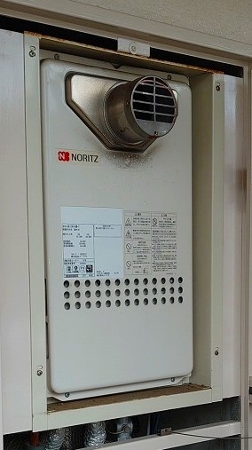 兵庫県西宮市 K様 都市ガス リンナイ給湯器 RUJ-A2400T 24号高温水供給式給湯器 交換工事 交換前