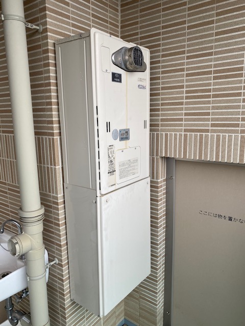 兵庫県西宮市 S様 都市ガス ノーリツエコジョーズ GTH-CP2460AW3H-T BL 24号スタンダード（フルオート）給湯暖房給湯器 交換工事 交換前