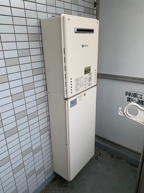 大阪府富田林市 N様 都市ガス ノーリツ給湯器 GT-2460SAWX-1 BL 24号オート追焚付給湯器 交換工事 交換後