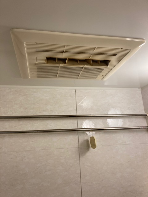奈良県奈良市 N様 ノーリツ天井形浴室暖房乾燥機 BDV-4104AUKNC-J3-BL 交換工事 交換前