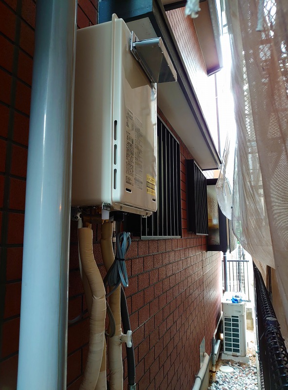 兵庫県西宮市 O様 都市ガス リンナイ給湯器 RUJ-A2010W 12A13A 20号高温水供給式給湯器 交換工事 交換後