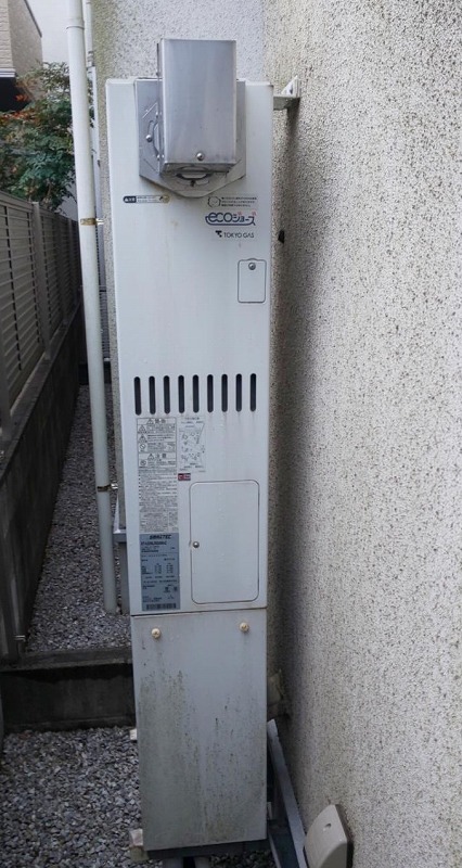 東京都杉並区 N様 	都市ガス リンナイエコジョーズ RUFH-SE2406AW2-3 24号フルオート給湯暖房給湯器 交換工事 交換前