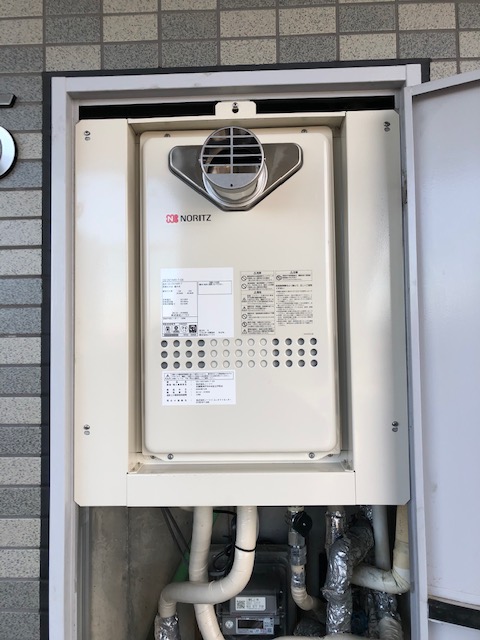兵庫県西宮市 H様 都市ガス ノーリツ給湯器 GQ-2427AWX-T-DX BL 24号高温水供給式給湯器 交換工事 交換後