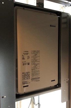 大阪府大阪市西区 K様 都市ガス リンナイ給湯器 RUJ-A2400B 24号高温水供給式給湯器 交換工事 交換後
