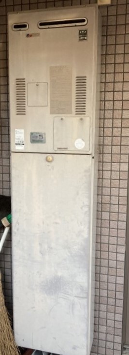 兵庫県川西市 H様 都市ガス ノーリツ給湯器 GQH-2443AWX3H-DX BL 24号高温水供給式暖房給湯器 交換工事 交換前