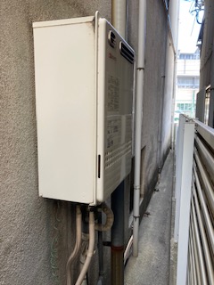 大阪府寝屋川市 T様 都市ガス ノーリツ給湯器 GT-2460SAWX-1 BL 24号オート追焚付給湯器 交換工事 交換前