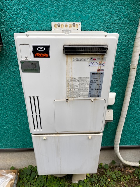 兵庫県尼崎市 K様 都市ガス ノーリツエコジョーズ GTH-C2459SAWD BL 24号オート給湯暖房給湯器 交換工事 交換前