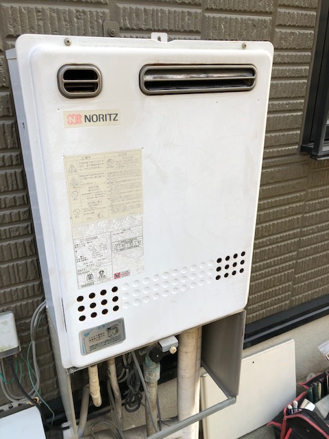 兵庫県神戸市西区 M様 都市ガス ノーリツエコジョーズ GTH-C2459SAWD BL 24号オート給湯暖房給湯器 交換工事 交換前