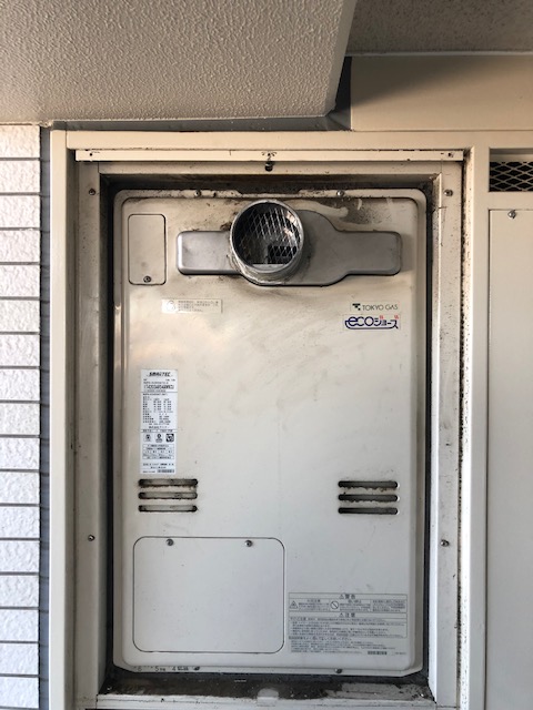 埼玉県さいまた市北区 M様 都市ガス リンナイエコジョーズ RUFH-E2406AT2-6 24号フルオート給湯暖房給湯器 交換工事 交換前