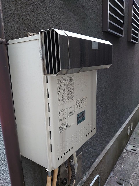 大阪府寝屋川市 N様 都市ガス ノーリツ給湯器 GT-1660SAWX-1 BL 16号オート追焚付給湯器 交換工事 交換前