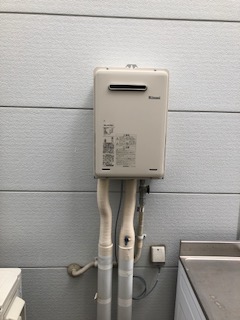 大阪府羽曳野市 K様 都市ガス リンナイ給湯器 RUX-A1616W-E 16号オートストップ給湯専用給湯器 交換工事 交換後