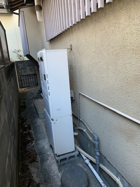 兵庫県姫路市 T様 都市ガス ノーリツ給湯器 	GT-2460SAWX-1 BL 24号オート追焚付給湯器 交換工事 交換前