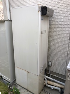 奈良県奈良市 Y様 都市ガス ノーリツエコジョーズ GTH-C2461AW6H BL 12A13A 24号スタンダード（フルオート）給湯暖房給湯器（エコジョーズ） 交換工事 交換前