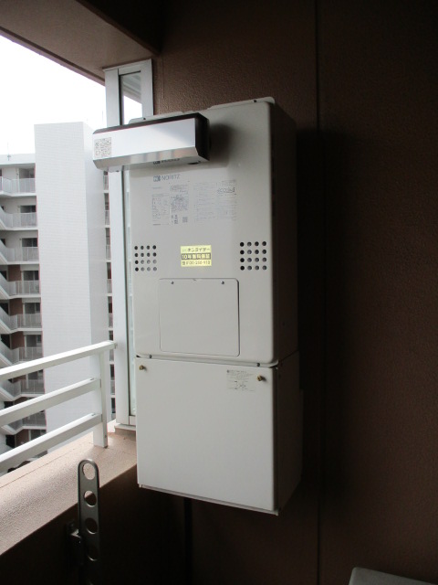 大阪府守口市 E様 都市ガス ノーリツエコジョーズ GTH-C2460AW3H BL 12A13A 24号スタンダード（フルオート）給湯暖房給湯器（エコジョーズ） 交換工事 交換後