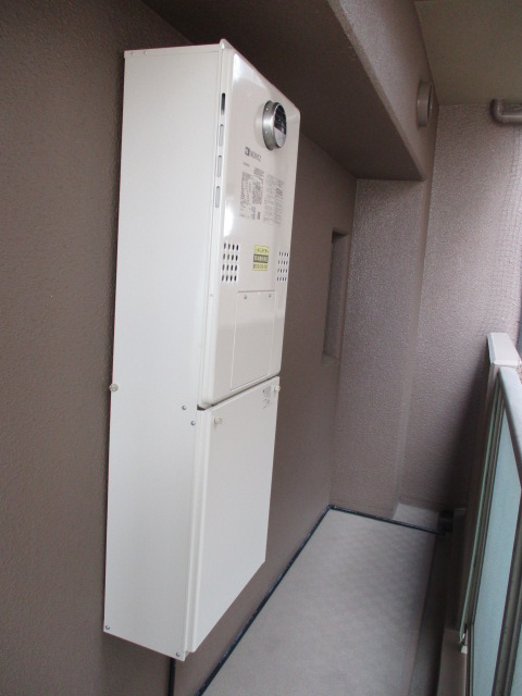 兵庫県西宮市 M様 都市ガス ノーリツエコジョーズ GTH-C2460SAW3H BL 12A13A 24号シンプル（オート）給湯暖房給湯器（エコジョーズ） 交換工事 交換後