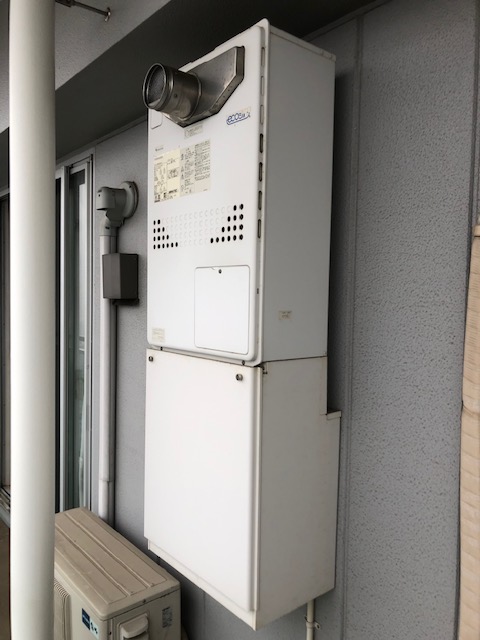 埼玉県川口市 S様 都市ガス ノーリツエコジョーズ GTH-C2460AW3H-T BL 12A13A 24号スタンダード（フルオート）給湯暖房給湯器（エコジョーズ） 交換工事 交換前