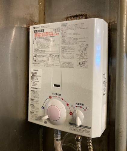 東京都渋谷区 H様 都市ガス ノーリツ給湯器 GQ-531W 5号小型湯沸器（先止式）  交換工事 交換後