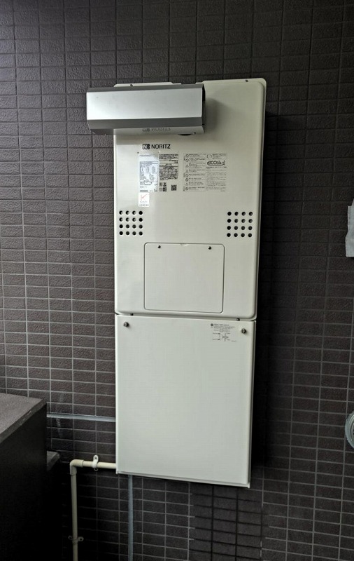 東京都板橋区 Ｔ様 都市ガス ノーリツエコジョーズ GTH-C2460SAW3H-1 BL 24号シンプル（オート）給湯暖房給湯器 交換工事 交換後